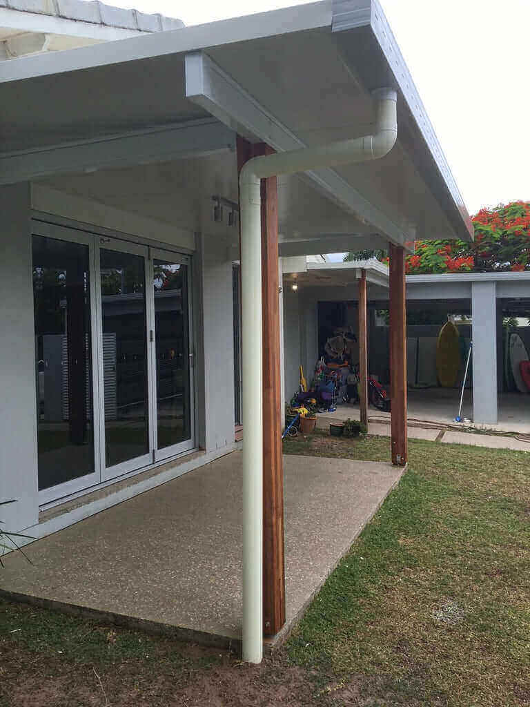 Attached Insulated Patio/Carport Masonry/Brick/Concrete Wall 5 x 4.6m