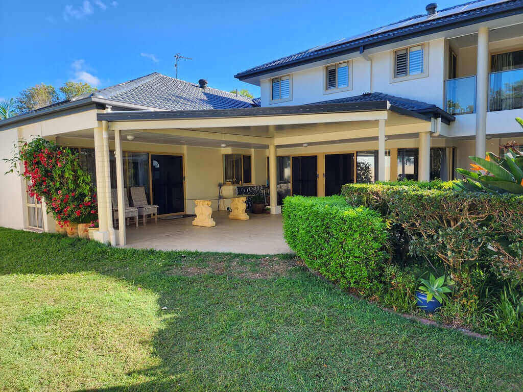 Insulated Patio/Carport Timber Wall 11 x 4.2m