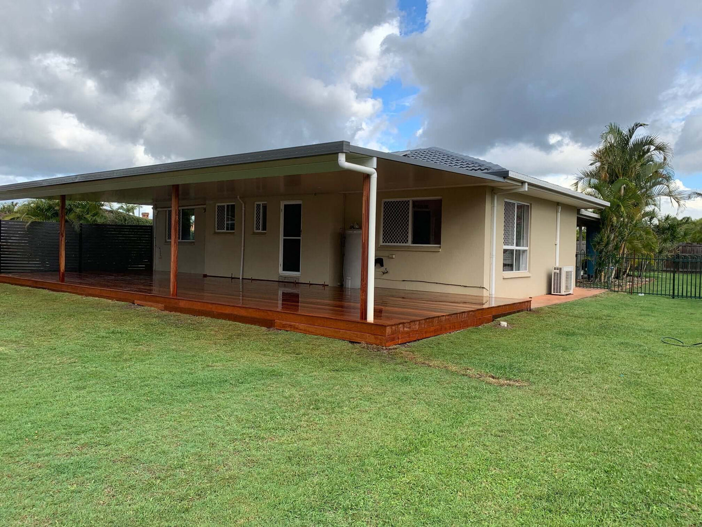 Attached Insulated Patio/Carport Masonry/Brick/Concrete Wall 6.5 x 6.0m