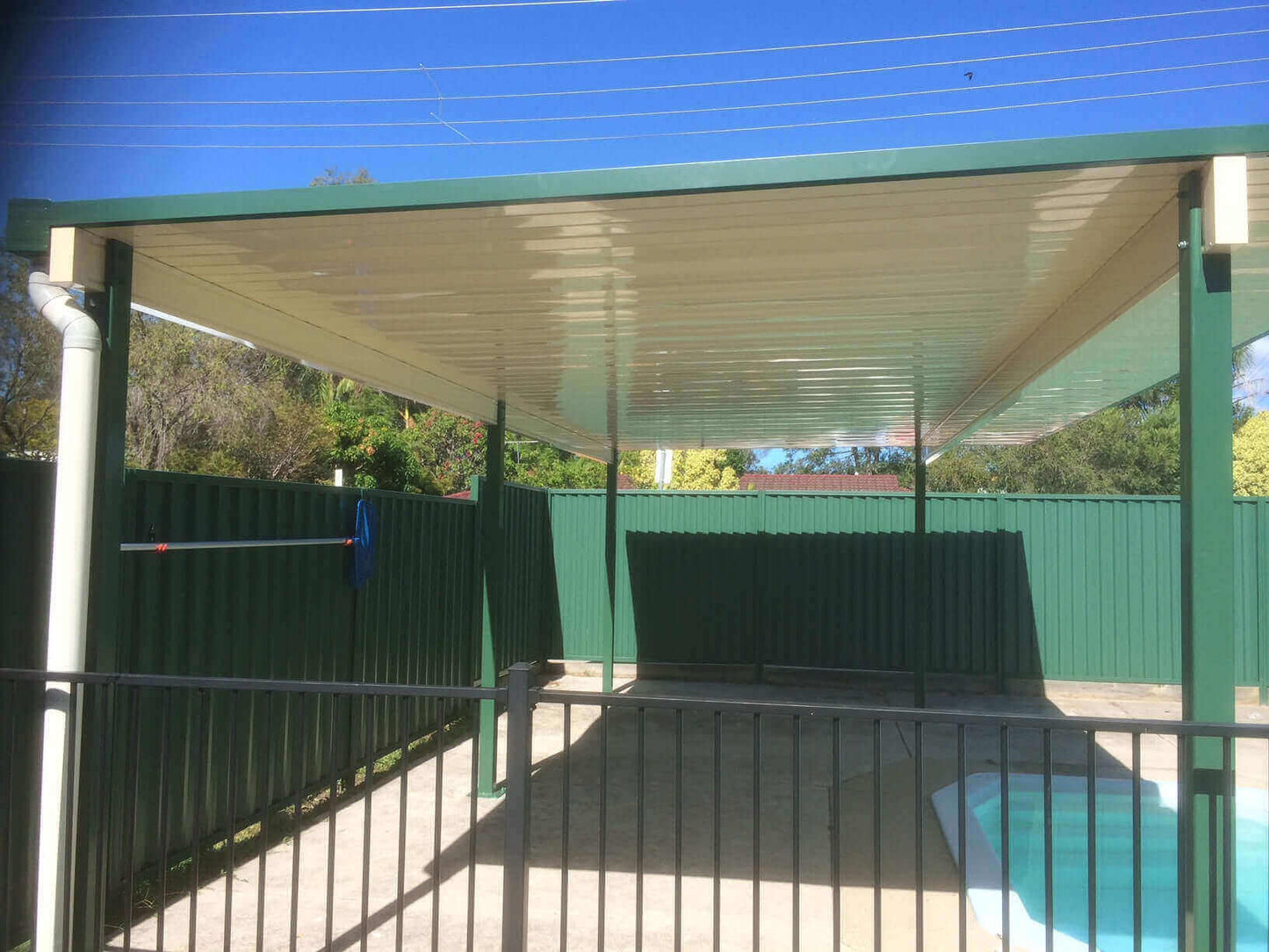 DIY Kit: V-Line Single Skin Patio/Carport Free Standing 3 x 3.4m with posts into footings