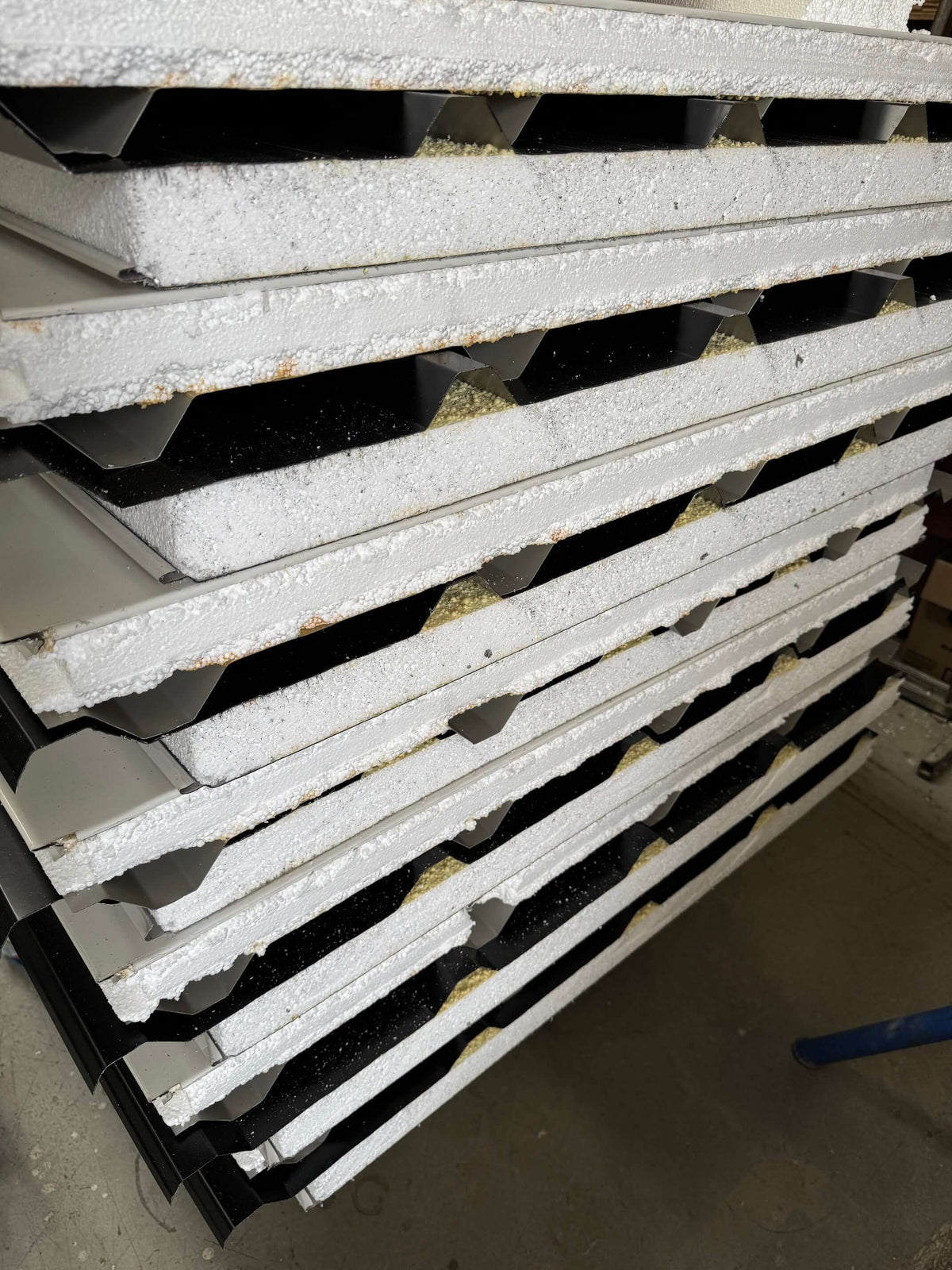 6 x 50mm Insulated Ribbed Panels 3.210m