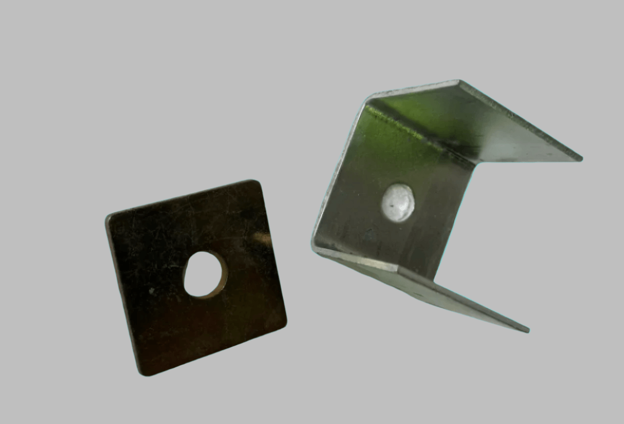 65mm, 90mm & 100mm Internal Post Bracket (gal only)