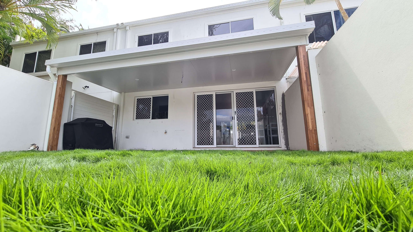 Attached Insulated Patio/Carport Metal Fascia 9 x 6.0m