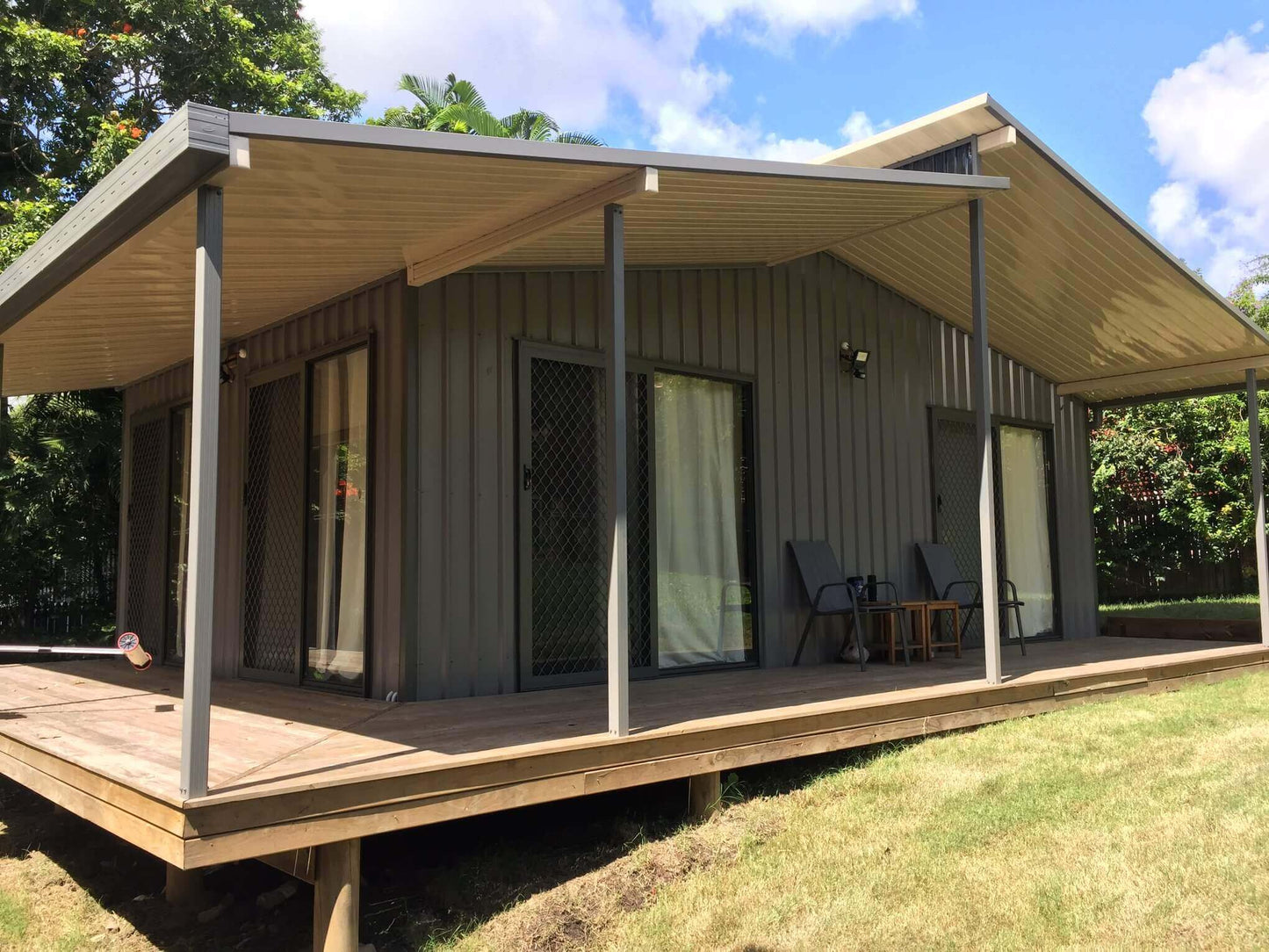 DIY Kit: V-Line Single Skin Patio/Carport Attached To Masonry/Brick/Concrete Wall 3 x 5.3m with 200mm overhang