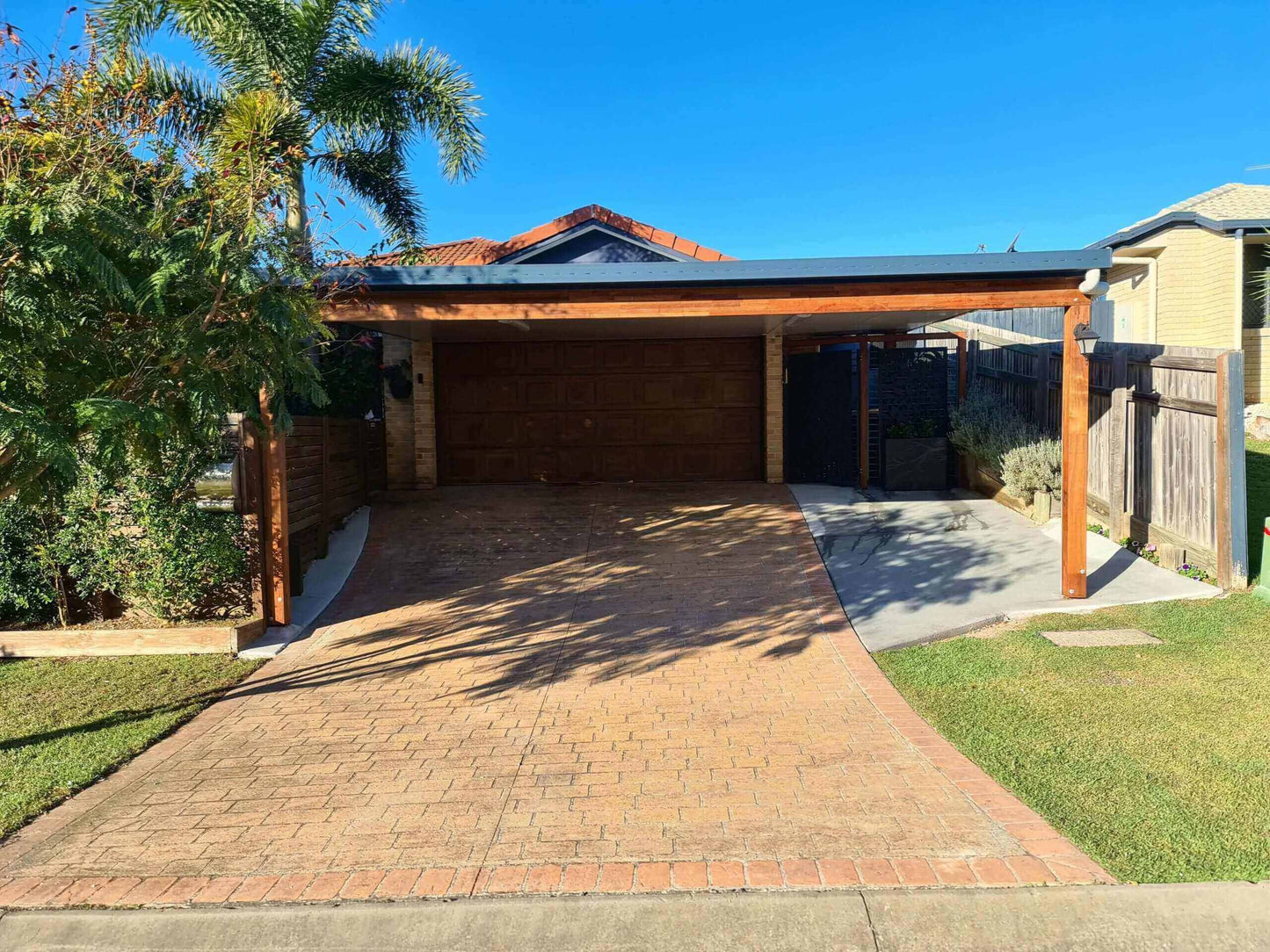 Attached Insulated Patio/Carport Masonry/Brick/Concrete Wall 9 x 6.3m