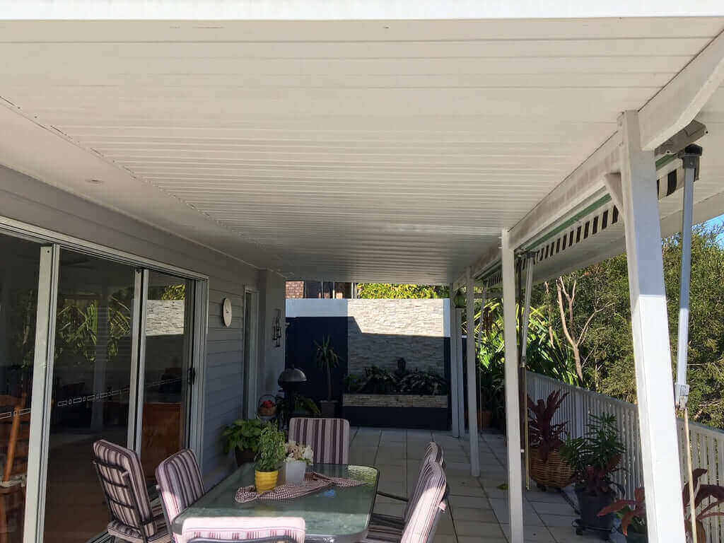 DIY Kit: V-Line Single Skin Patio/Carport Attached To Timber Wall 11 x 3.0m
