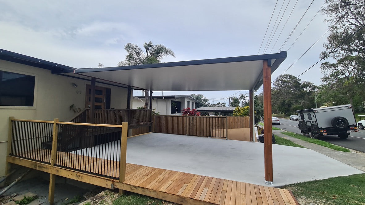 Attached Insulated Patio/Carport Masonry/Brick/Concrete Wall 3 x 4.6m