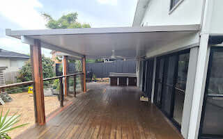 Attached Insulated Patio/Carport Masonry/Brick/Concrete Wall 6 x 5.8m