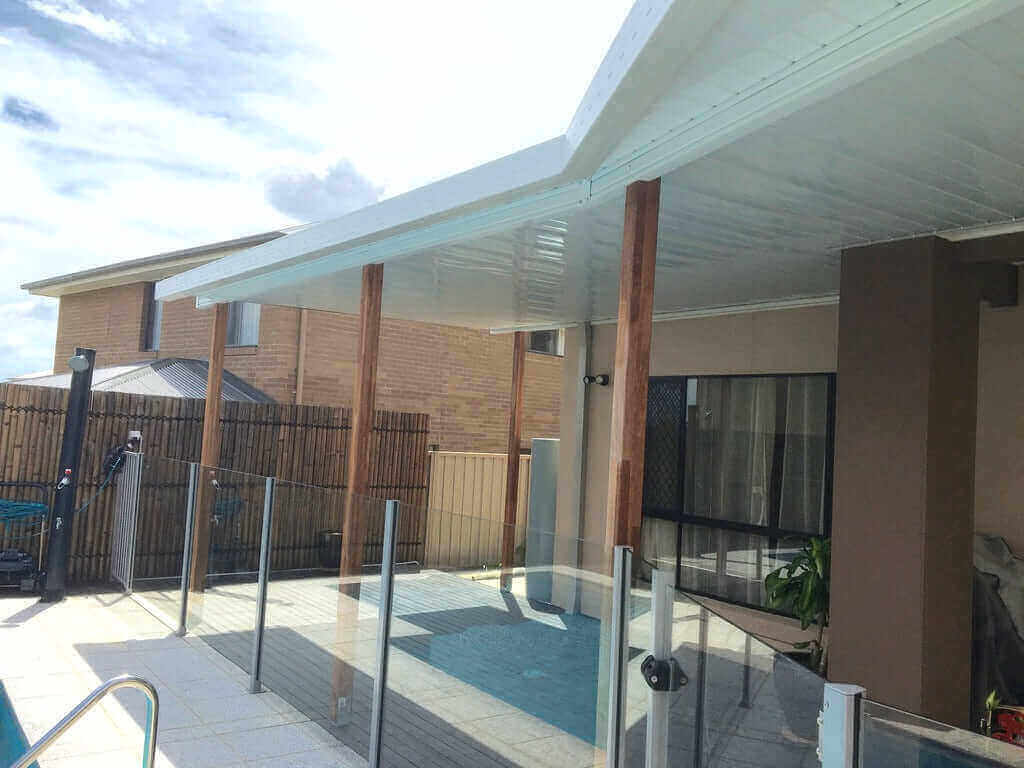 Insulated Patio/Carport Timber Wall 15 x 4.4m