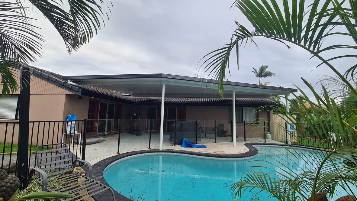 DIY Kit: V-Line Single Skin Patio/Carport Flyover 9 x 4.9m