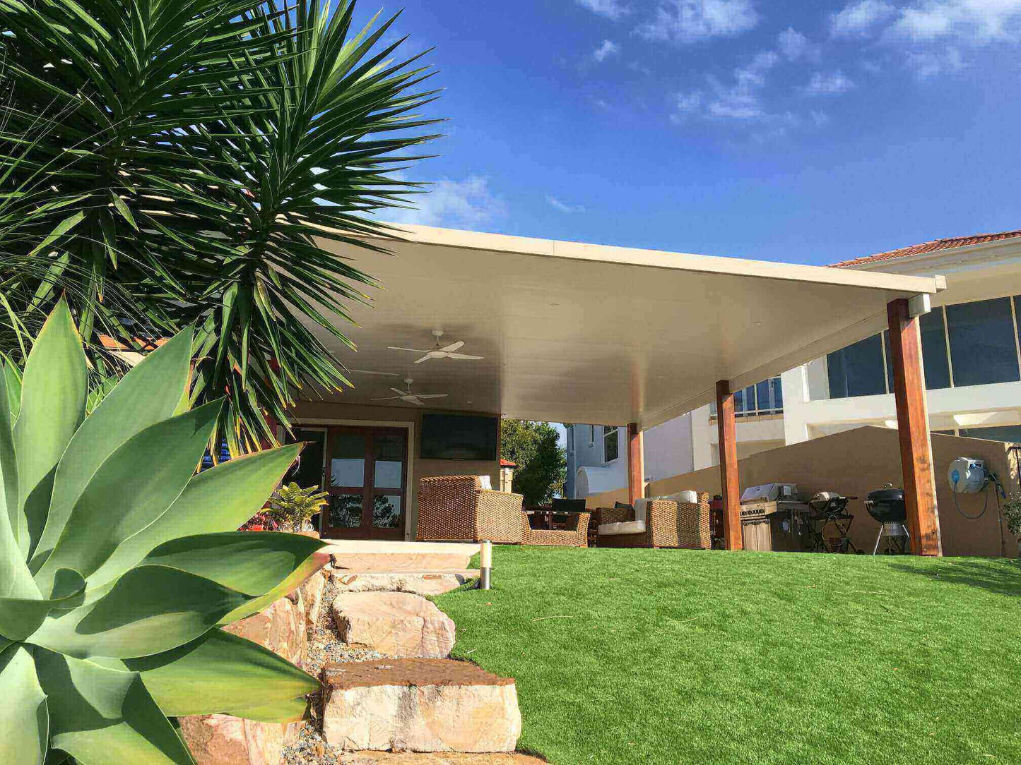 Insulated Patio/Carport Timber Wall 8 x 6.0m